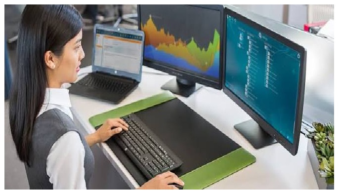 How to Connect an External Monitor to a Laptop